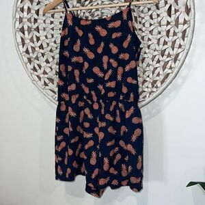 E & M Francesca’s pineapple print romper size small